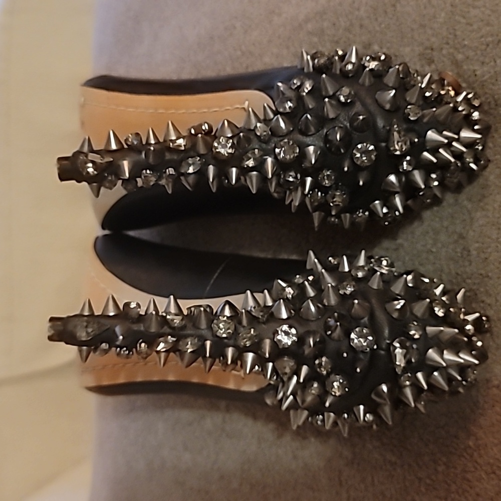 Sam Edelman Spiky Shoes - Picture 4 of 4